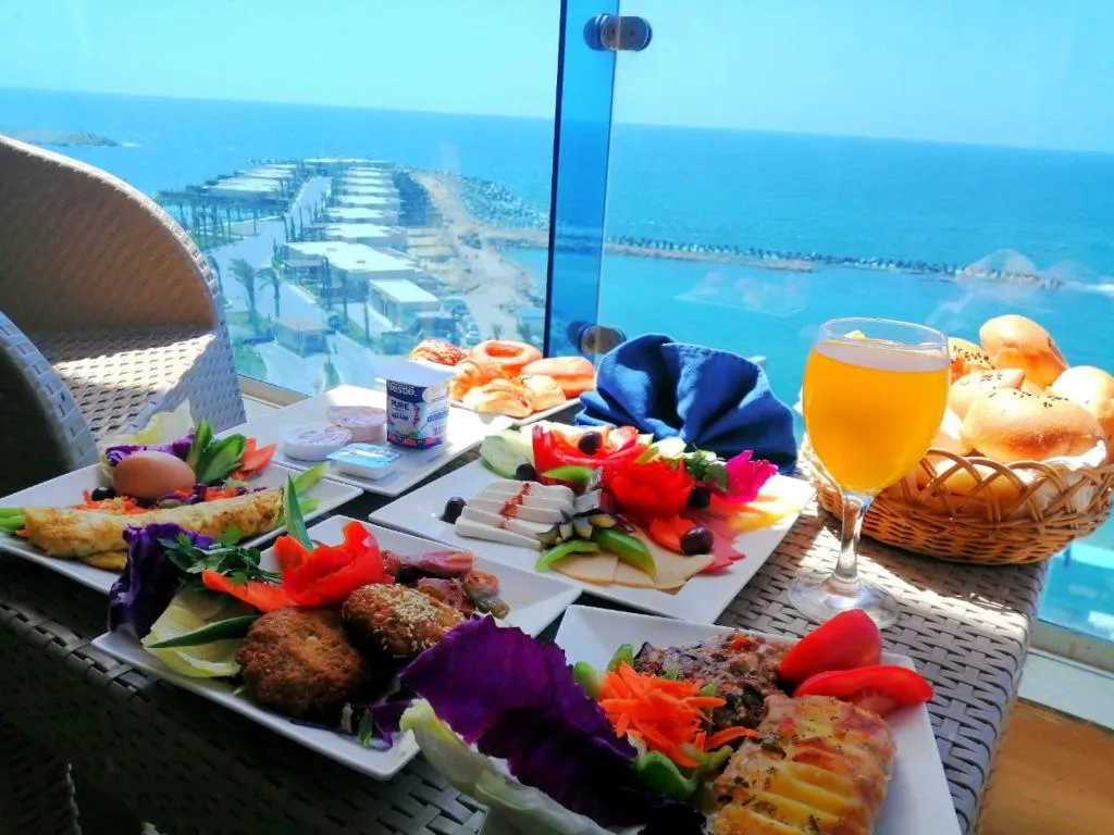Deluxe Suite Direct Sea View (Egyptians & Resident Foreigners only)
